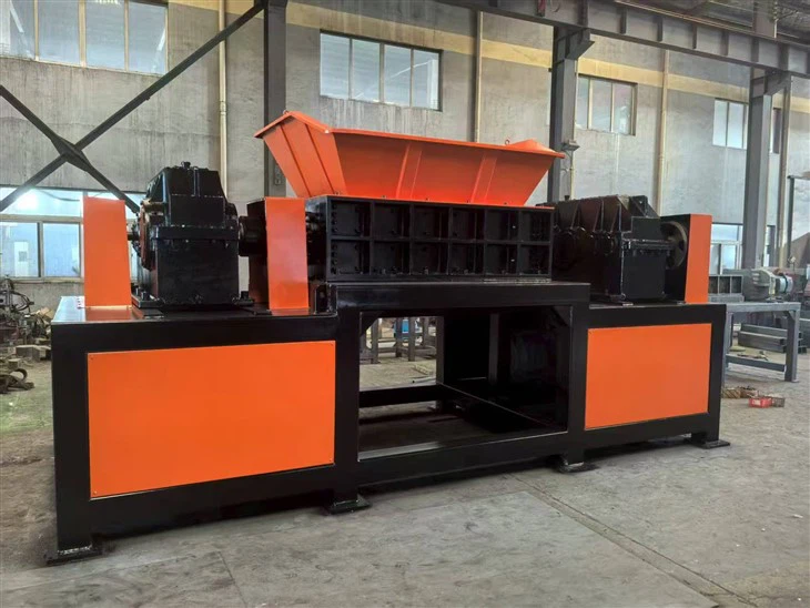 Heavy Duty Double Shaft Shredder Machine For Industrial Waste, Metal, Plastic & Wood Recycling